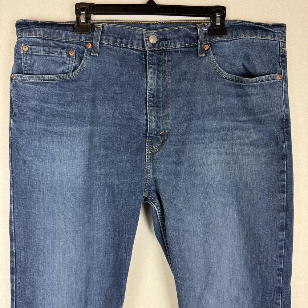 Levi's 502 Jeans Mens 42x32 Blue Medium Wash Regular Tapered Leg Stretch Denim